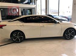 نيسان ألتيما